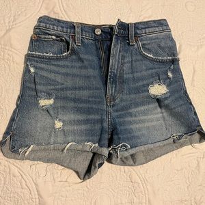 Abercrombie Distressed jeans shorts